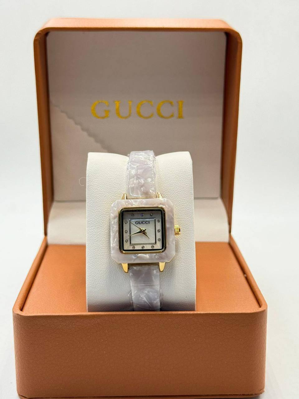 Gucci Ladies
*Offer price 
55 dhs🪙💕

Zain08
♥️♥️♥️