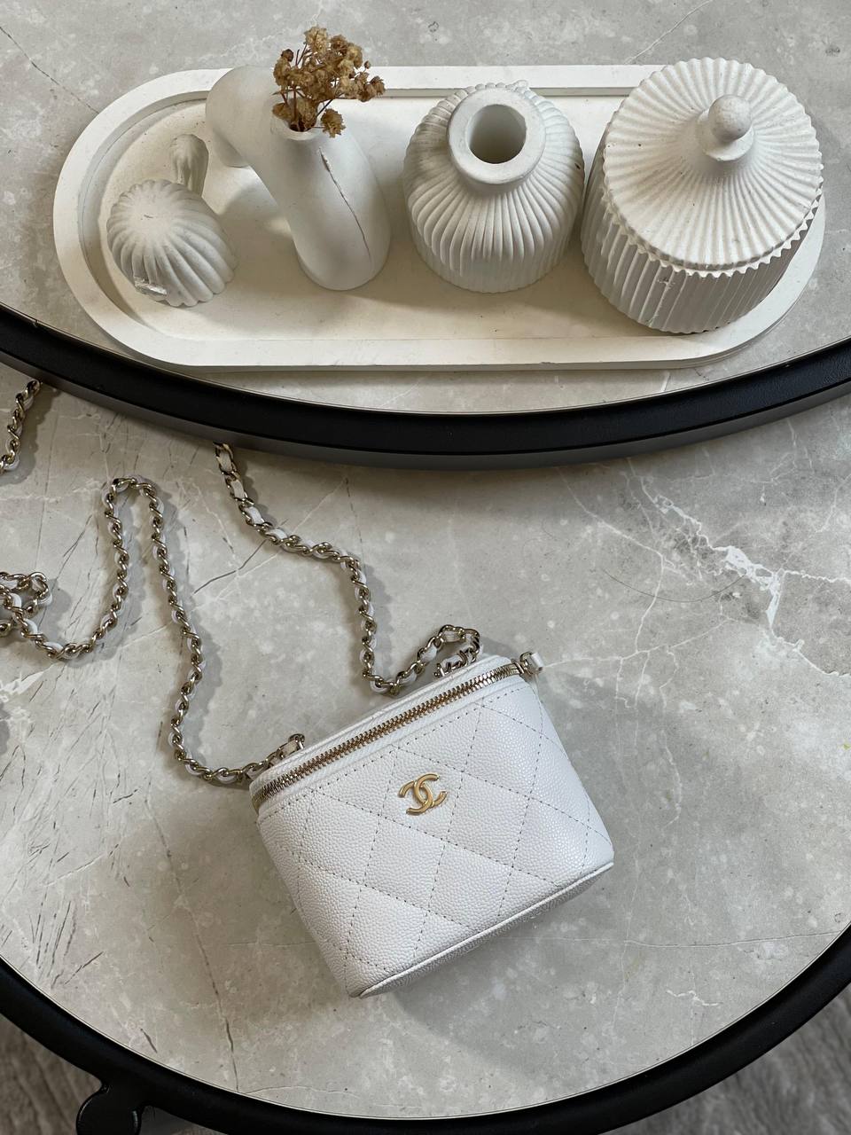 Chanel  ✨💥
Available original box 📦 
With full packing 🎀🎀
Super high quality 💥💥
For Price 👇 WhatsApp✅
0568585901 
0507557372
0552275751 Owner Zain 👌

Zain283
♥️♥️♥️