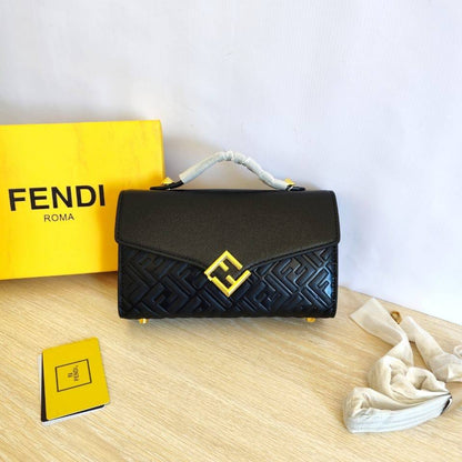Fendi - Prada - CH - YSL - MK
100 dhs🇦🇪🇦🇪
with box
size 22cm

Zain26
♥️♥️♥️