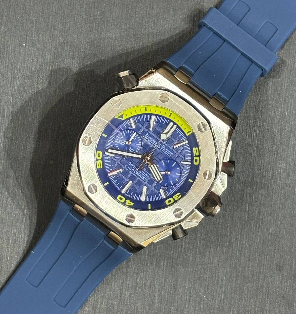Audemars piguet 
330 dhs💓

Zain108
♥️♥️♥️