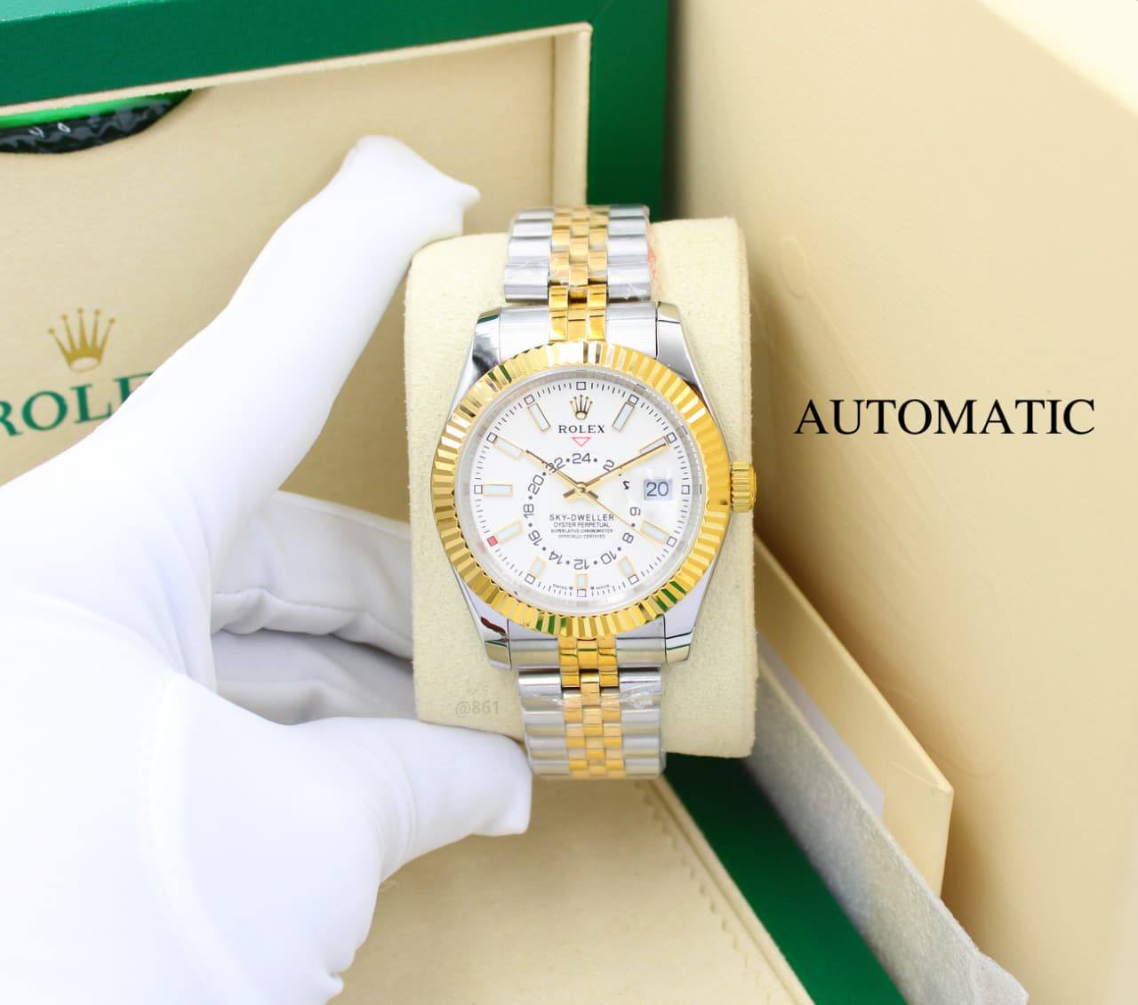 ROLEX  SKY DWELLER AUTOMATIC 41mm

190 dhs🪙💚

Zain58
♥️♥️♥️