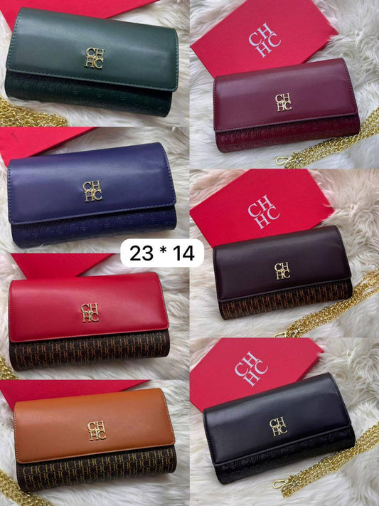 CHCH Clutch   
size : 23 * 14 cm
80 dhs🪙💕

with box 🎁

Zain115
♥️♥️♥️