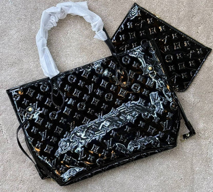 LV NEVERFULL GLOSSY 
GOOD QUALITY 👌

90 dhs🪙🌨️

WITH BOX 
🎁🎁🎁

Zain28
♥️♥️♥️