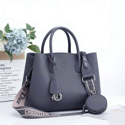 DIOR 
GOOD QUALITY 
120 dhs✅

Zain295
♥️♥️♥️