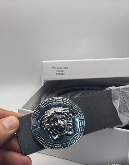 Men belt 
40 dhs🇦🇪🇦🇪

With box

Zain93
♥️♥️♥️