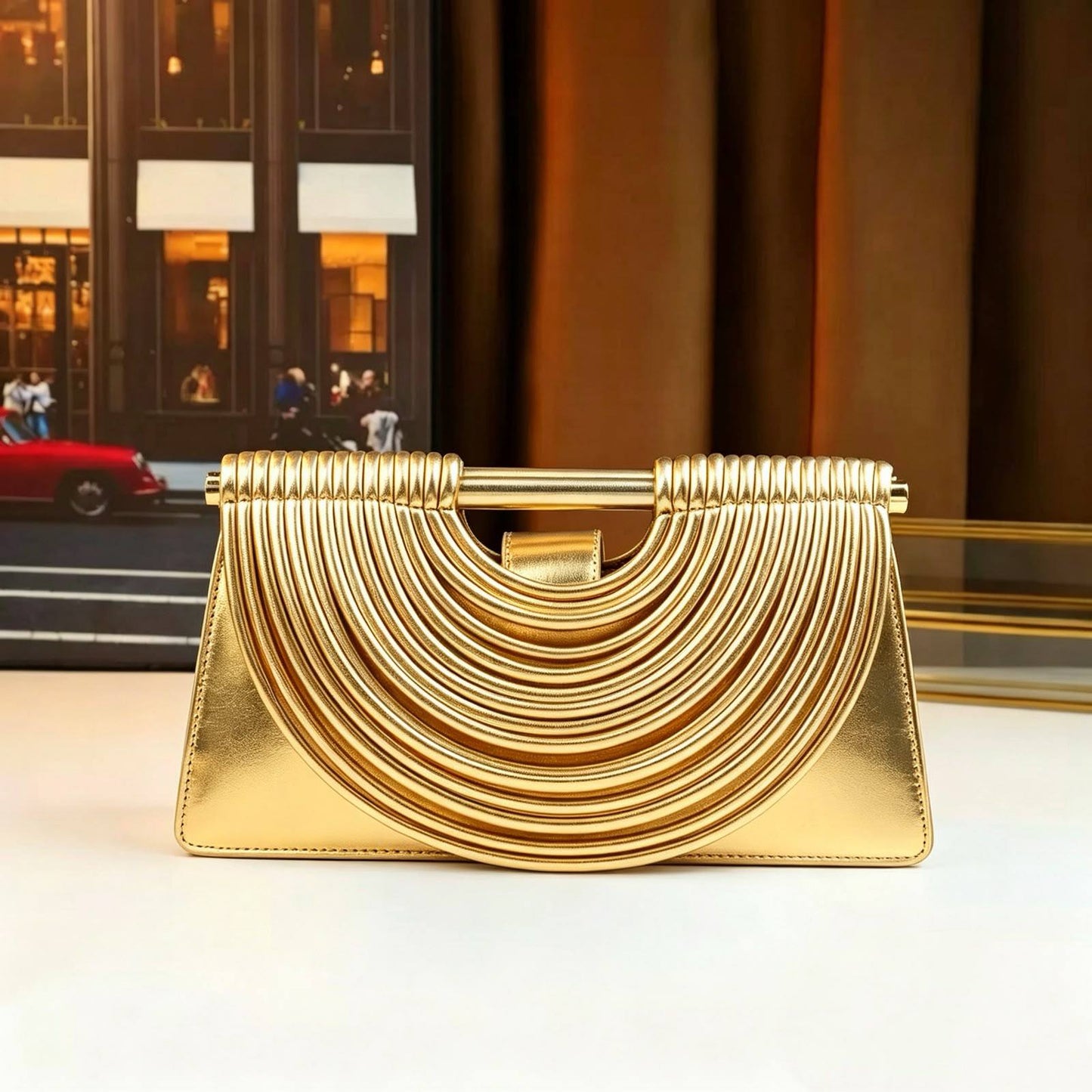 BOTTEGA NEW CAME GOOD QUALITY WITH BOX 
120 dhs✅

Zain295
♥️♥️♥️