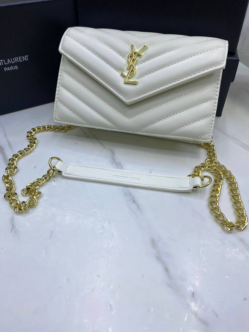 YSL
withbox 
80 dhs🇦🇪🇦🇪

Zain143
♥️♥️♥️