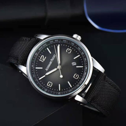 stop  watch  
35AED

with original box  
90 dhs🇦🇪🇦🇪

Zain85
♥️♥️♥️
