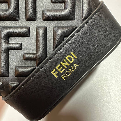 FENDI
 GOOD QUALITY

 WITH BOX 🎁

100 dhs✅

Zain39
♥️♥️♥️