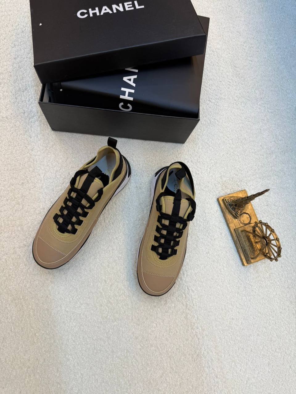 New. Chanel  shoes

   Size  .  36.  to 41

170 dhs🪙🌨️

Zain80
♥️♥️♥️
