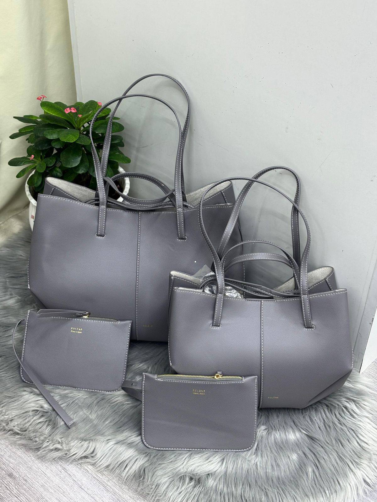 POLENE
SIZE……….(51)(36)CM🌷
100 dhs❣️
110 dhs❣️

Zain51
♥️♥️♥️