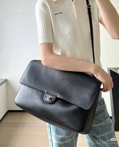 Chanel
Master🌺🌺
450 dhs✅

Zain10
♥️♥️♥️
