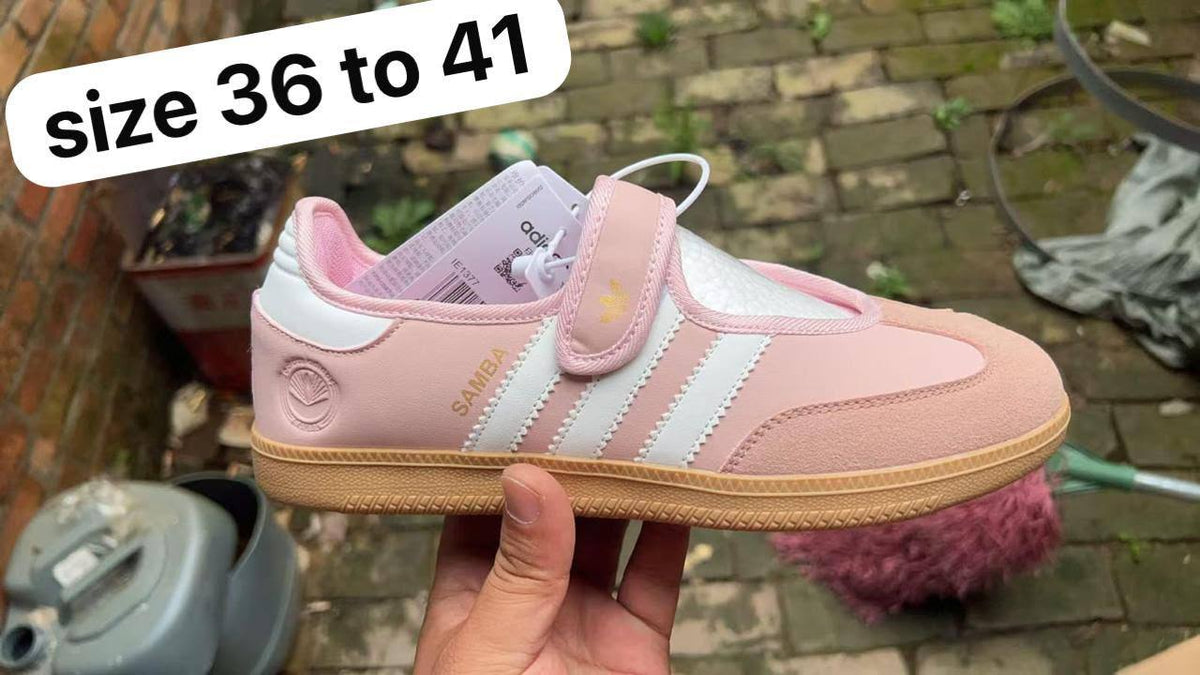 Adidas 
100 dhs🇦🇪🇦🇪🇦🇪

Zain146
♥️♥️♥️