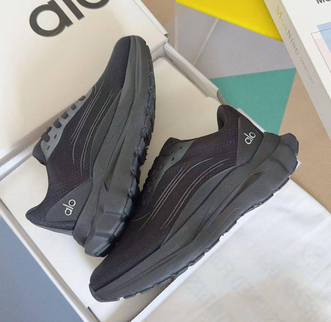 Alo
Size 36-45⚡️
130 dhs🌺

Zain183 
♥️♥️♥️