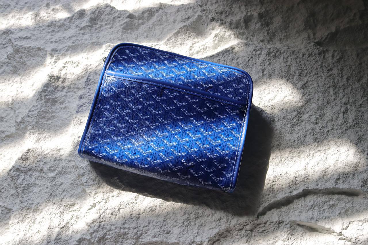 Goyard
 master 👌👌👌
170 dhs✅

Zain33
♥️♥️♥️