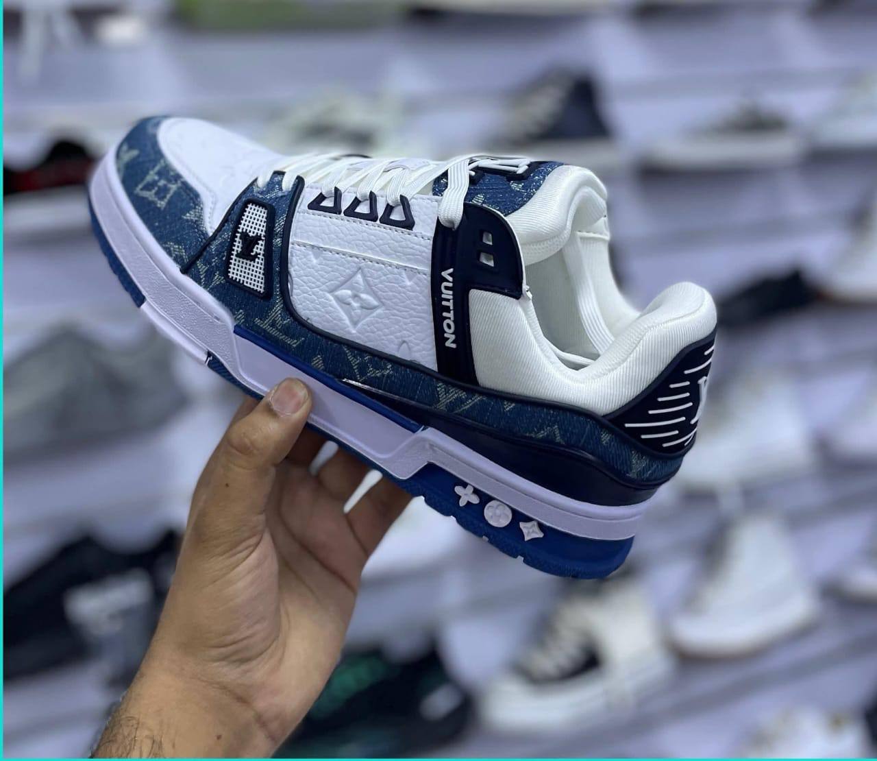 LV
Size:36 to 44
90 dhs🌺

Zain241
♥️♥️♥️
