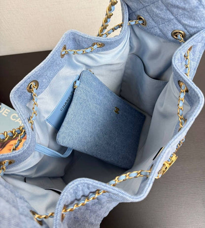 CHANEL 
COPY ONE 
BIG SIZE 
230 dhs🇦🇪🇦🇪

Zain295
♥️♥️♥️