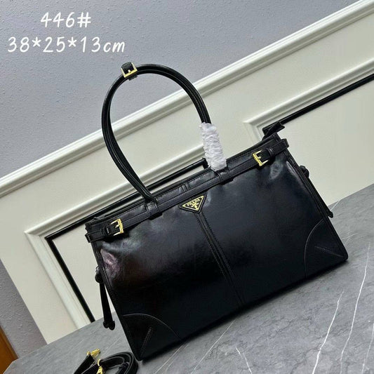 Prada
Master🌺
340 dhs✅

Zain153
♥️♥️♥️