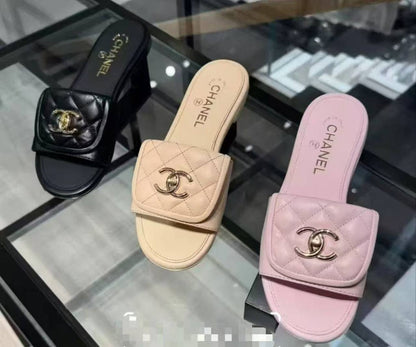 NEW CAME
CHANEL SLIPPER
GOOD QUALITY
100 dhs✅
Size 36 TO 41

Zain40
♥️♥️♥️