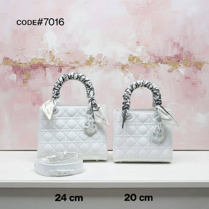Dior
ᴍᴀᴛᴛᴇ ʟᴇᴀᴛʜᴇʀ ᴍᴀᴛᴇʀɪᴀʟ
ᴡɪᴛʜ ᴛᴡɪʟʟʏ ɪɴᴄʟᴜᴅᴇ
ᴡɪᴛʜ BOX
🎁🎁🎁

 *sɪᴢᴇ: 24 cm = Pʀɪᴄᴇ 110 ᴅʜs* 
  
 *sɪᴢᴇ: 30 ᴄm = Pʀɪᴄᴇ 100 ᴅʜs* 

Zain31
♥️♥️♥️
