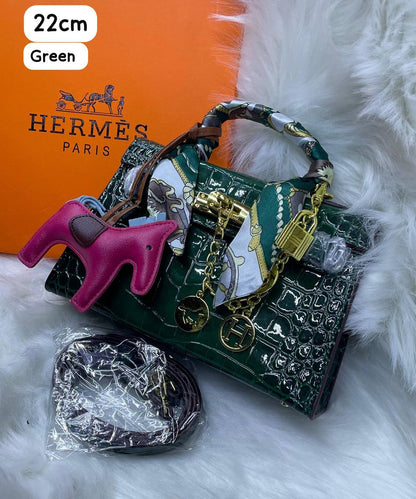 Hermes
100 dhs✅ 

with box
🎁🎁🎁

Zain72
♥️♥️♥️