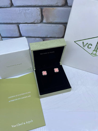 vCA
Earing’s
Master quality 🍃
50 dhs🪙🌨️

Zain263
♥️♥️♥️