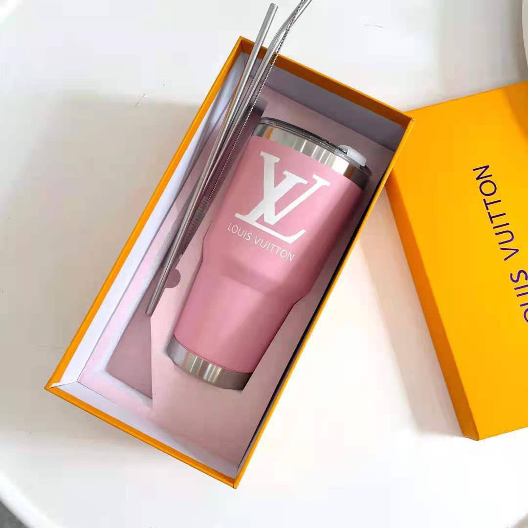 Tumblr 🎗️
Master quality 
Offer price
LV
*70* AED same box 🎲

Zain48
♥️♥️♥️
