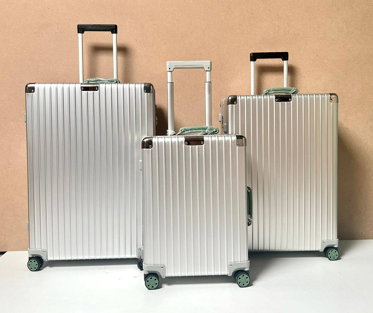 Dior Rimowa
Master💓💓
10kg。800 dhs✅✅
20kg。950 dhs✅✅
30kg。1150 dhs✅✅

Zain341
♥️♥️♥️