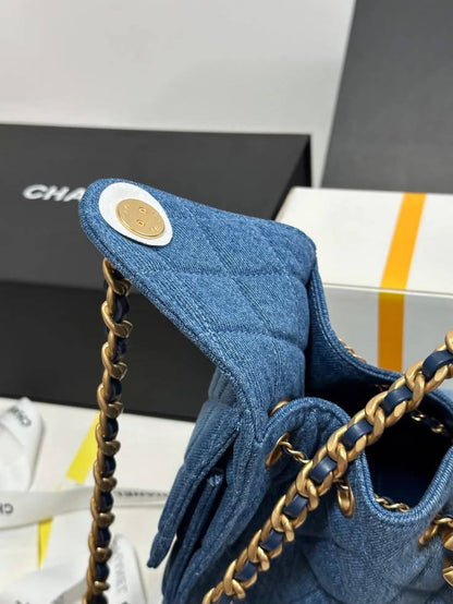 Chanel 
SUPER MASTER QUALITY 
AVAILABLE 


For Price 👇 WhatsApp✅
0568585901 
0507557372
0552275751 Owner Zain 👌

Zain322
♥️♥️♥️