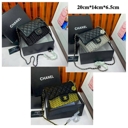 CHANEL 
COPY ONE 
WITH BOX 
🎁🎁🎁

190 DHS✅

Zain17
♥️♥️♥️