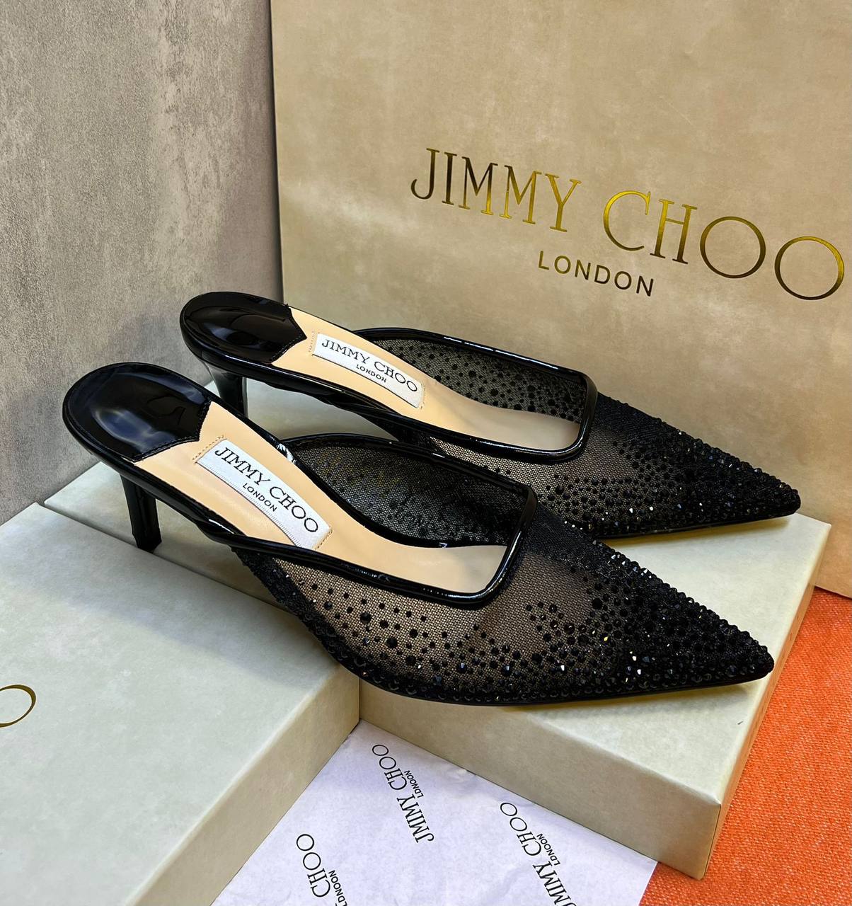 JIMMY CHOO  
MASTER QUALITY 
SIZE 36-41  
230 dhs✅

Zain88
♥️♥️♥️