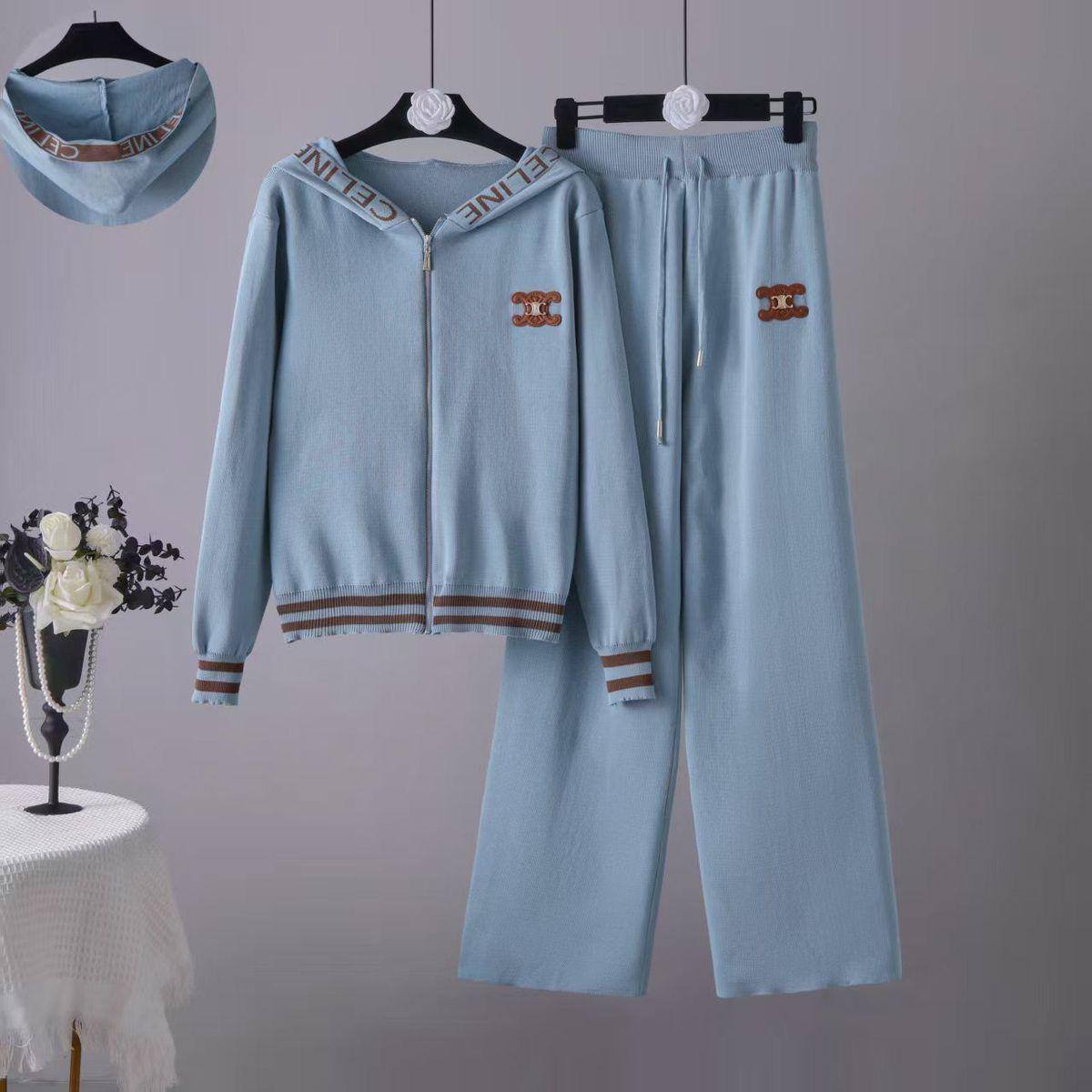 Now available 
Free size 
110 dhs🪙🌨️

Zain138
♥️♥️♥️