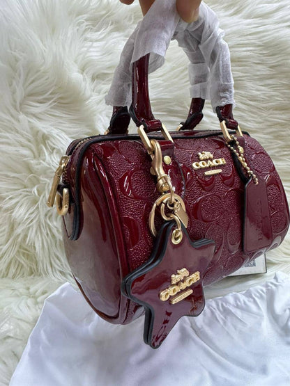 Coach Rowan
Size : 18 * 10 cm
95 dhs🪙🖤
with box 🎁

Zain115
♥️♥️♥️