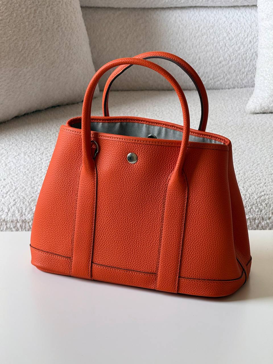 Hermes garden party 
💕master quality😍with box❤️
18 CM 340 dhs🪙🌨️
24 Cm 340 dhs🪙🌨️
30 CM 380 dhs🪙🌨️

Zain52
♥️♥️♥️