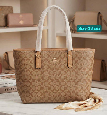 Coach
Good quality 
with box 
100 dhs🇦🇪🇦🇪

Zain186
♥️♥️♥️