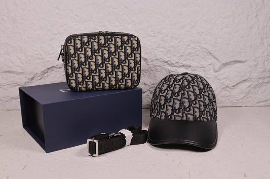 Dior - Gucci - LV -  3in1
 Master
Set Price 
290 dhs🪙🌨️

Zain33
♥️♥️♥️