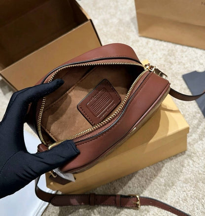 COACH 
HIGH QUALITY WITH BOX 
90 dhs🇦🇪🇦🇪

Zain295
♥️♥️♥️