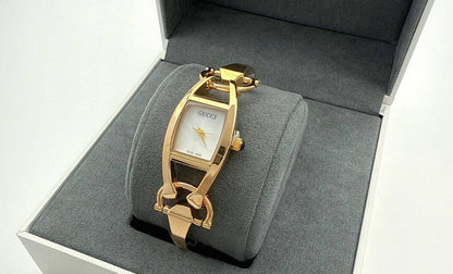New ladies watch 
55 dhs🪙🌨️

Zain45
♥️♥️♥️