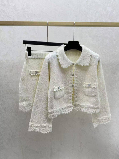 *New collections*                                                
CHANEL
*Super Master quality*
*Sizes: S M L XL* 
810 dhs💓

Zain308
♥️♥️♥️