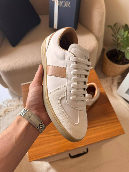 Christian Dior B01
*AAA quality*
*size:40 to 46* 
470 dhs🪙🌨️

Zain185
♥️♥️♥️