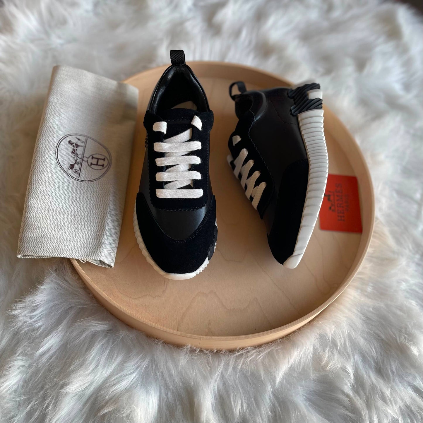 Hermes
Master quality 
Size: 36 to 41
450 dhs✅

Zain318
♥️♥️♥️
