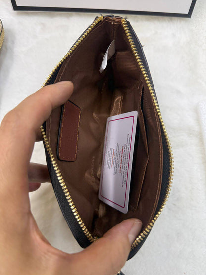 NEW CAME
COACH WALLET 
GOOD QUALITY 
40 dhs🇦🇪🇦🇪

Zain40
♥️♥️♥️
