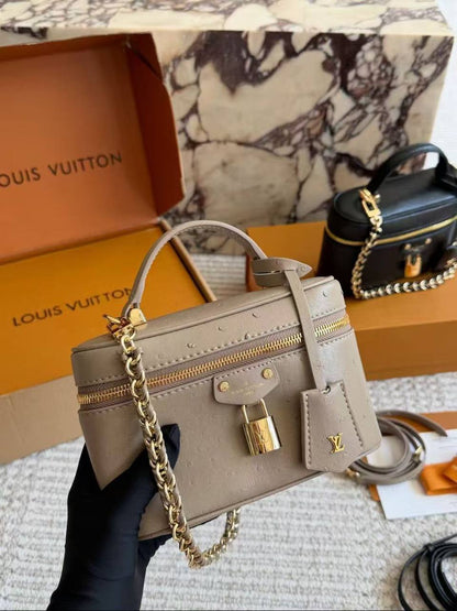 LV
Master🌺🌺
290 dhs✅

Zain228
♥️♥️♥️