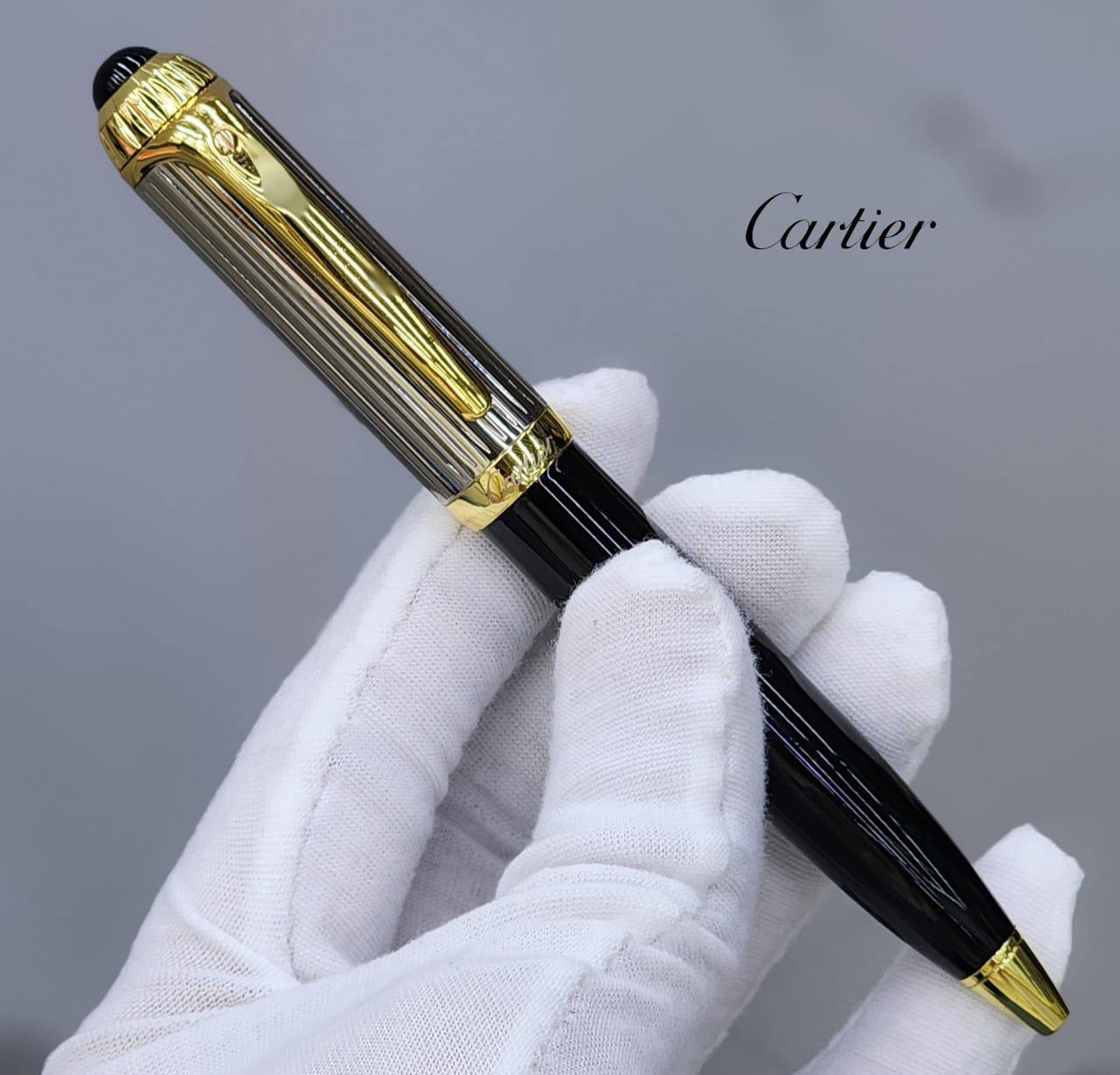 Cartier pen good quality 

with good quality box 
🎁🎁🎁

75 dhs🪙🌨️

Zain59
♥️♥️♥️