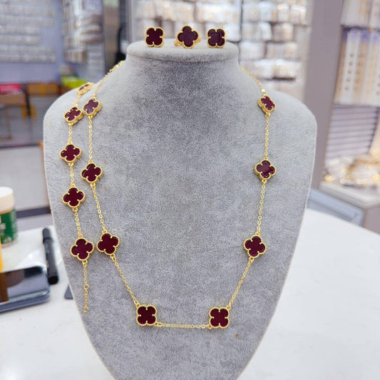 VCA set💥*
*Stainless steel SET 💯*
Necklace ❤️‍🩹
Earring 🍁
Breslat ❣️
Ring 💍 free size
With normal boxes 📦 
And paper bag 🛍️
65 dhs🪙🌨️
With master box 🗃️ 
110 dhs🪙🌨️

Zain216
♥️♥️♥️