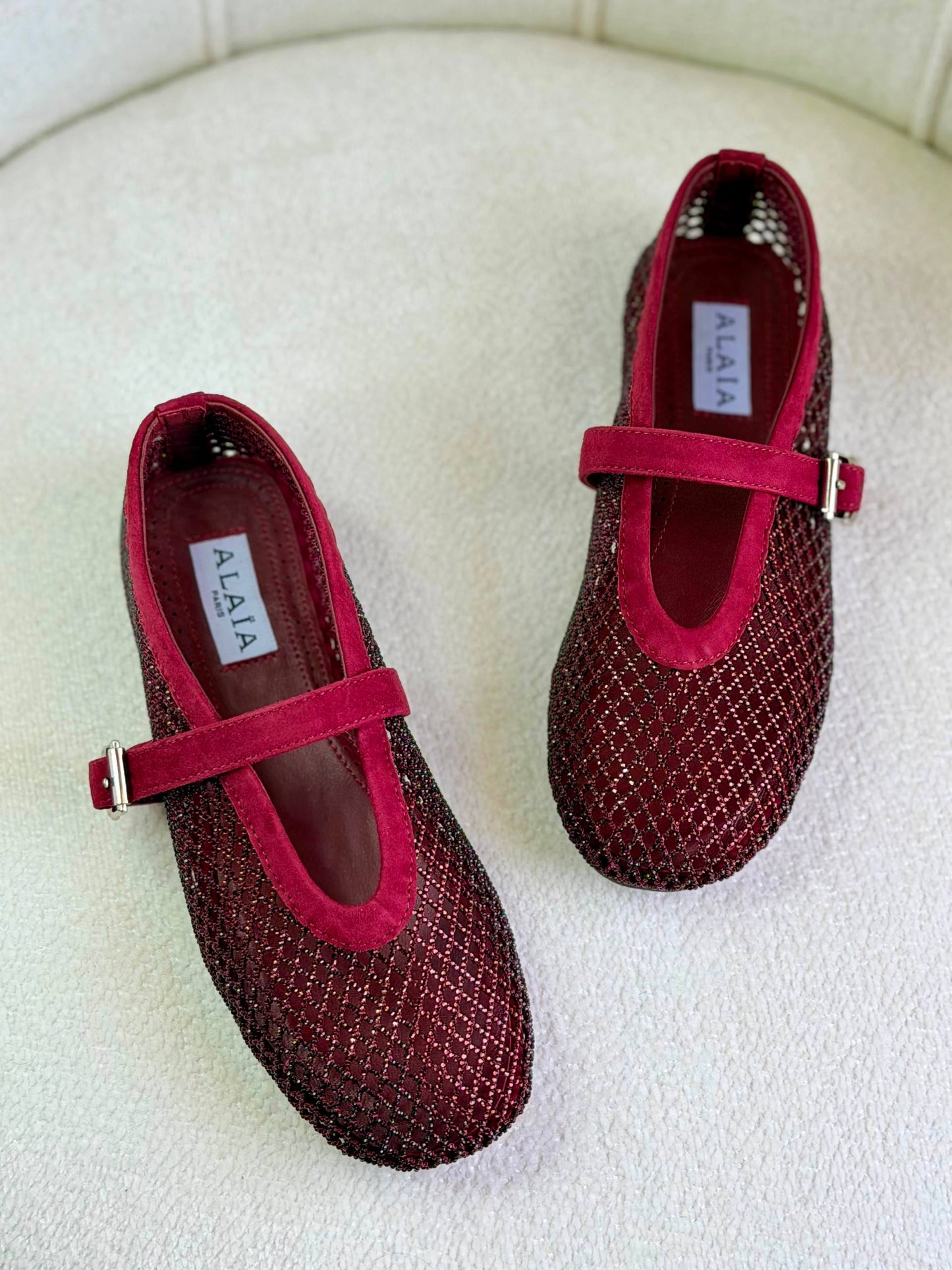 ALAIA
Super *AAA* *+* Quality 💯 
With original packing🎁🎁
SIZE:36and41
Available now
450 dhs✅

Zain309
♥️♥️♥️