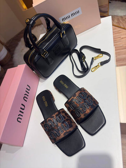 Miu Miu Set
170 dhs✅

Zain186
Zain236
♥️♥️♥️