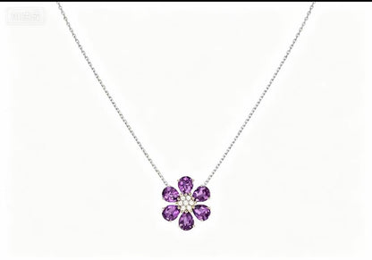 VCA Necklace 🦋
Master quality 💎

*45* AED normal box 📦 
*80* AED master box 🗃️

Zain48
♥️♥️♥️