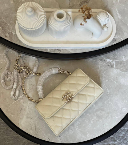 CHANEL✨
Available original box 📦 
With full packing 🎀🎀
Super high quality 💥💥
For Price 👇 WhatsApp✅
0568585901 
0507557372
0552275751 Owner Zain 👌

Zain283
♥️♥️♥️