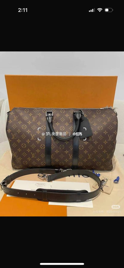 LV Master
Travel Bag
350 dhs🪙🌨️
#45cm🩷💁‍♂️

Zain228
♥️♥️♥️